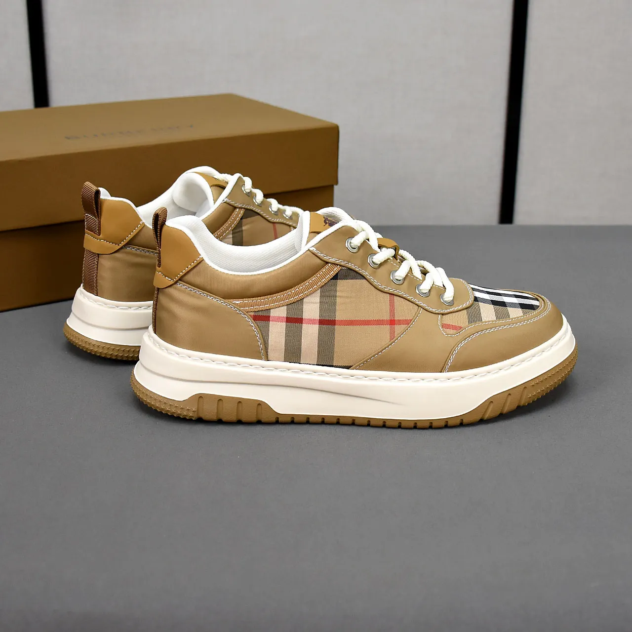 Burberry [Burberry] men's shoes 💰420💰, fashionable lace-up cloth shoes, uppers made of breathable fabric, rubber foam soles, men's size 38-44